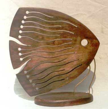 рыба скульптура